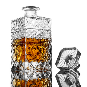 The Whiskey Decanter Gift Set - Gizesis