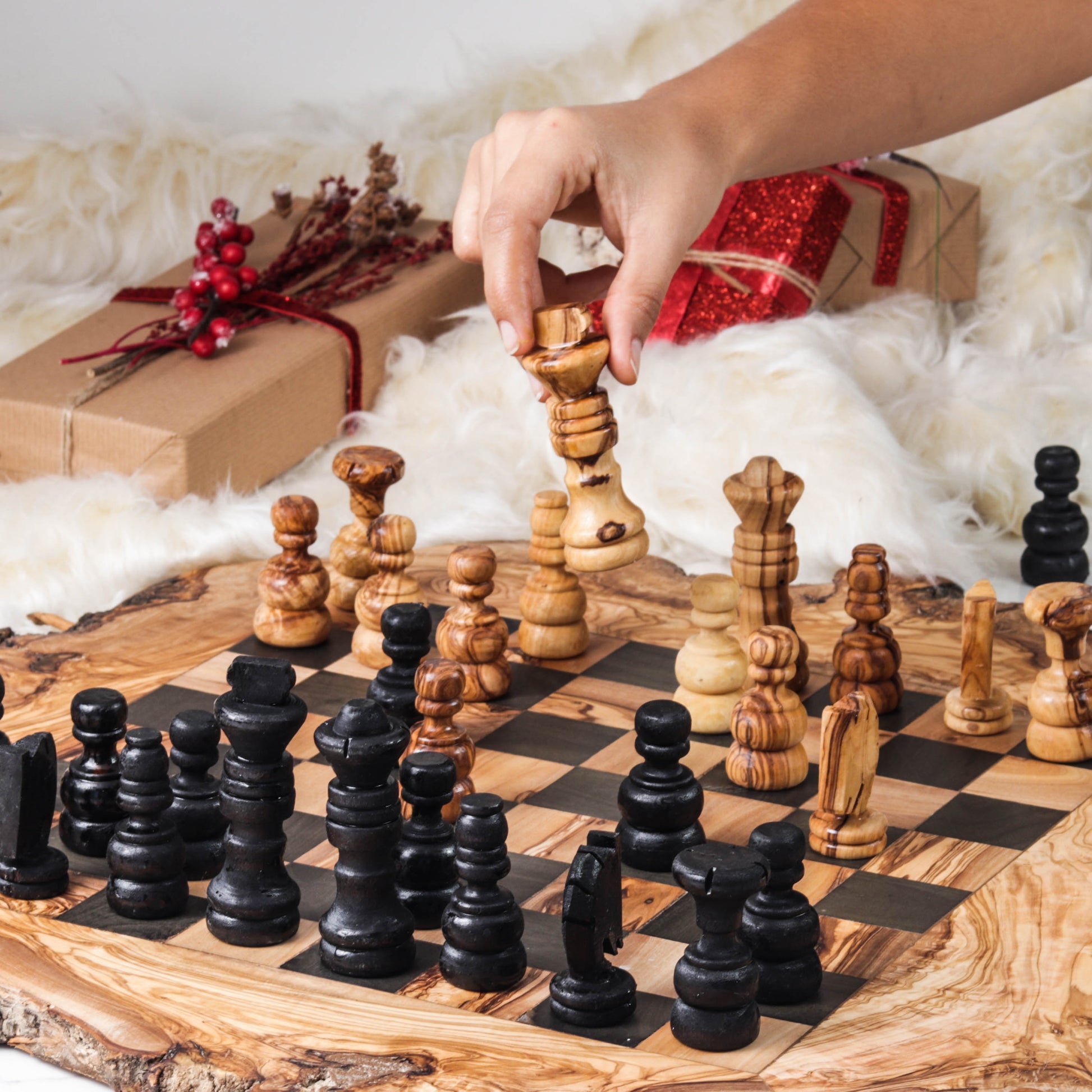 Handcrafted Olive Wood Chess Set with Natural Edges - Gizesis