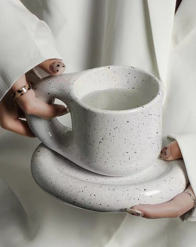 Handcrafted Bauhaus Ceramic Chubby Mugs - Gizesis